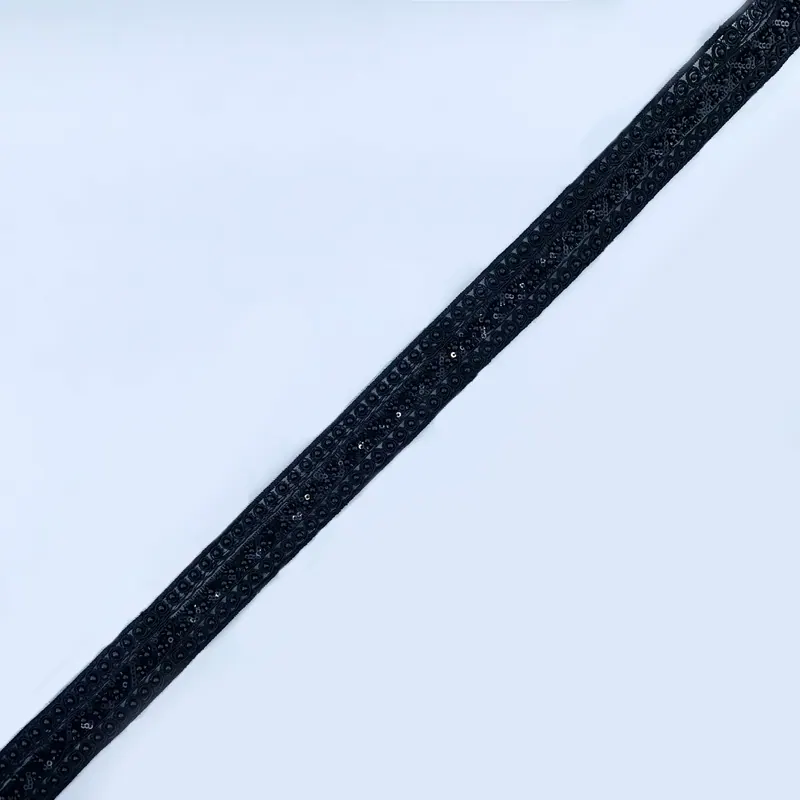Ukingo mweusi wa lace wenye mapambo · 49 — Nyeusi