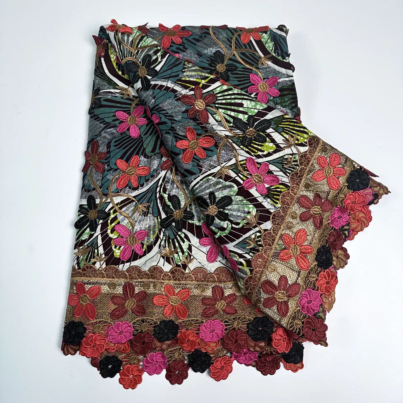 Imprimé floral brodé